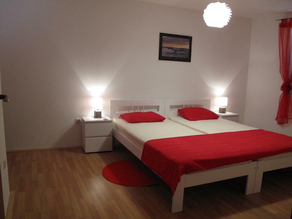 Illy City Centre Apartment ชิเบนิก ภายนอก รูปภาพ