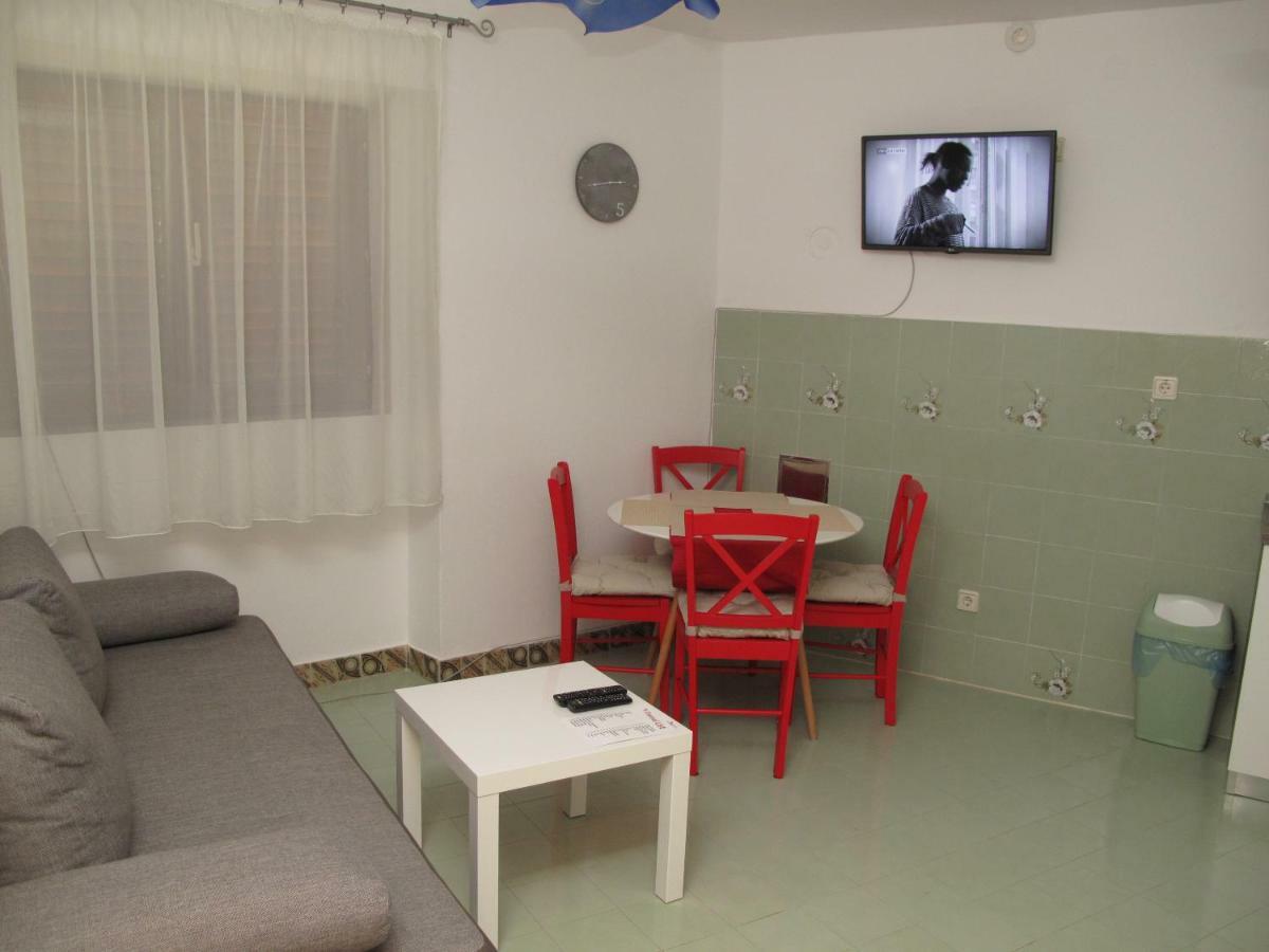 Illy City Centre Apartment ชิเบนิก ภายนอก รูปภาพ