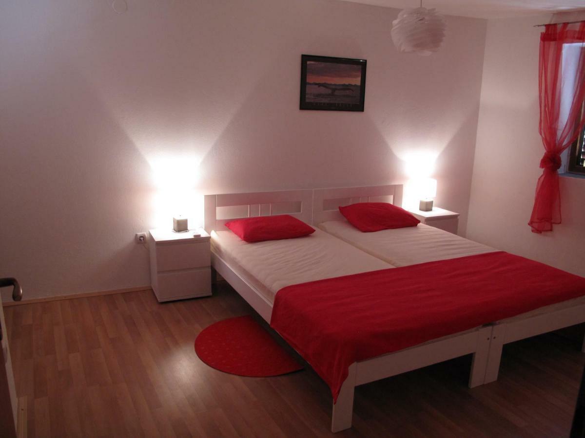 Illy City Centre Apartment ชิเบนิก ภายนอก รูปภาพ