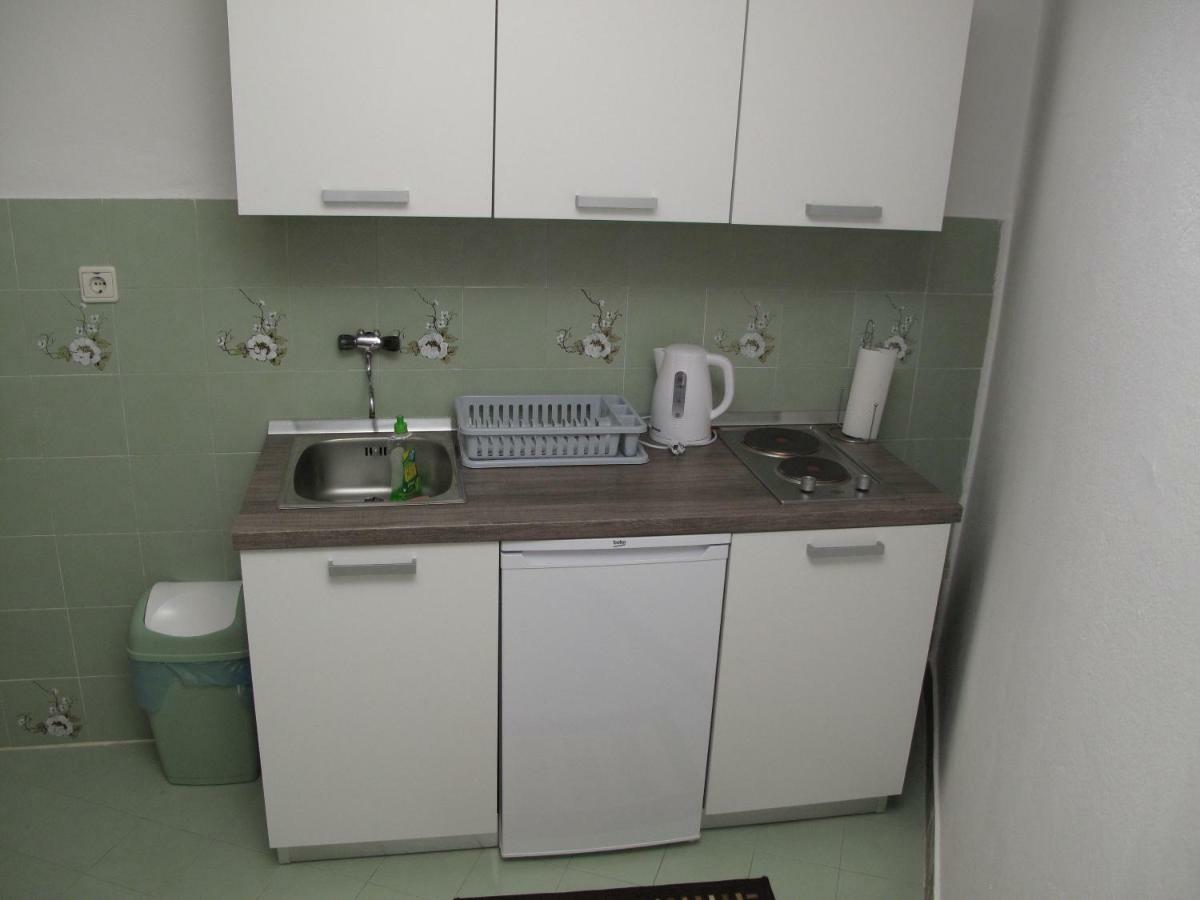 Illy City Centre Apartment ชิเบนิก ภายนอก รูปภาพ